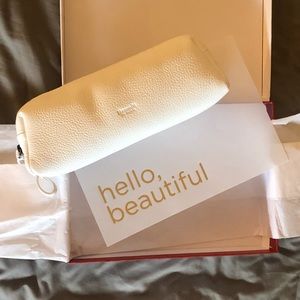 GRADUATING!! Hammitt make-up / pencil case